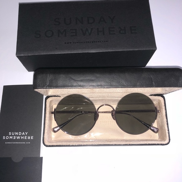Brand new!!! Hunter Sunday Somewhere sunglasses - Picture 1 of 4